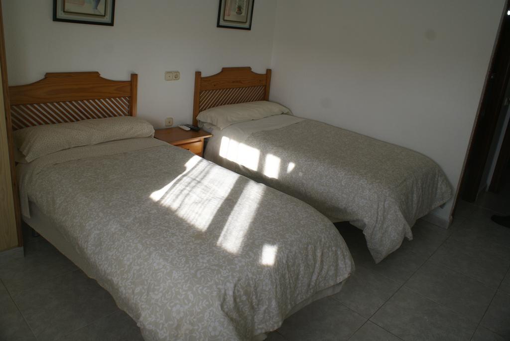 Hostal Velasco Valdelacalzada Eksteriør bilde